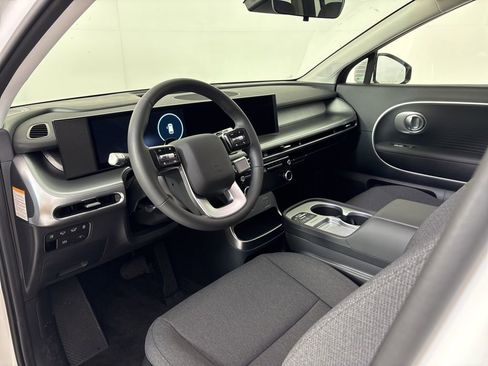 New 2026 Hyundai Ioniq 9 SE AWD/4WD image 14