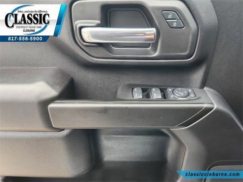 Used 2025 Chevrolet Silverado 2500 Custom w/ Custom Value Package image 27