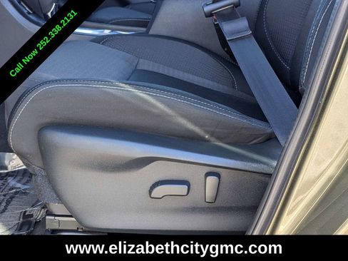 Used 2023 Subaru Ascent Premium w/ Convenience Package image 22