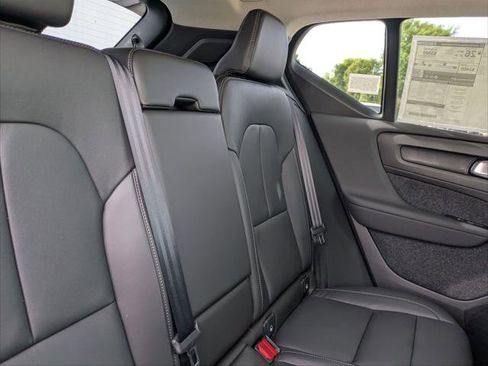 New 2026 Volvo XC40 B5 Core w/ Climate Package AWD/4WD image 13