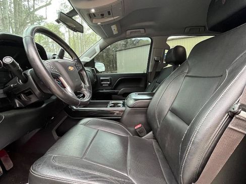 Used 2017 Chevrolet Silverado 1500 LTZ Z71 w/ LTZ Plus Package image 28