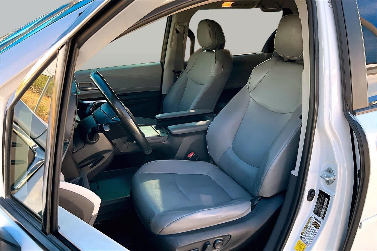 Used 2022 Toyota Sienna XLE FWD image 7