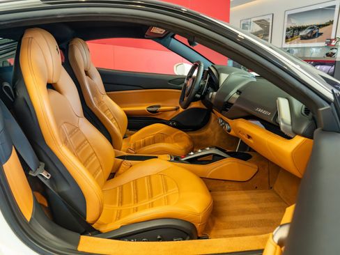 Certified 2016 Ferrari 488 GTB RWD image 18