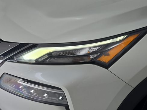 Certified 2023 Nissan Rogue SL AWD/4WD image 32