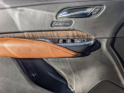 Used 2019 Cadillac XT4 Premium Luxury image 11