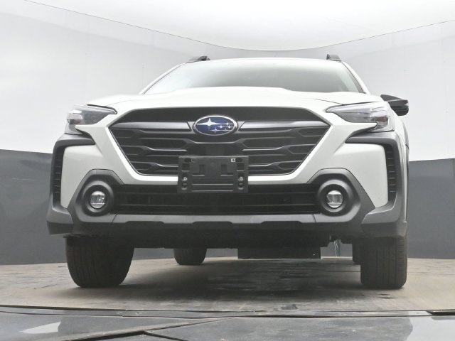 Used 2025 Subaru Outback Onyx Edition AWD/4WD image 29