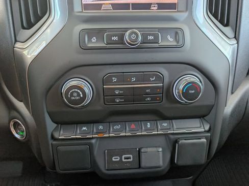 Used 2025 Chevrolet Silverado 1500 Custom RWD image 16
