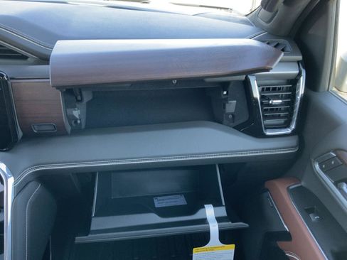 New 2026 GMC Sierra 3500 Denali Ultimate image 77