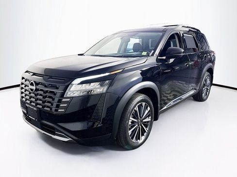 New 2026 Nissan Pathfinder Platinum w/ Cargo Package AWD/4WD image 1