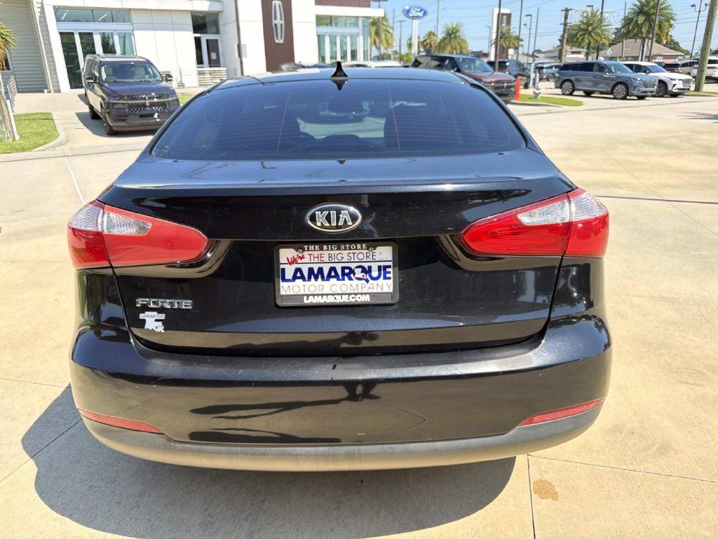 Used 2016 Kia Forte LX FWD image 6
