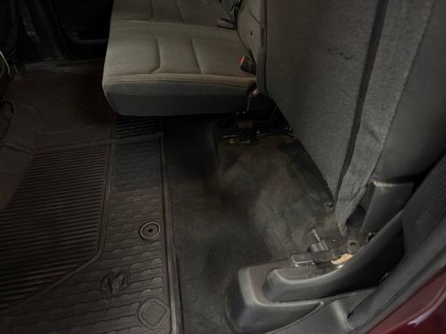 Used 2023 RAM 1500 Big Horn AWD/4WD image 32