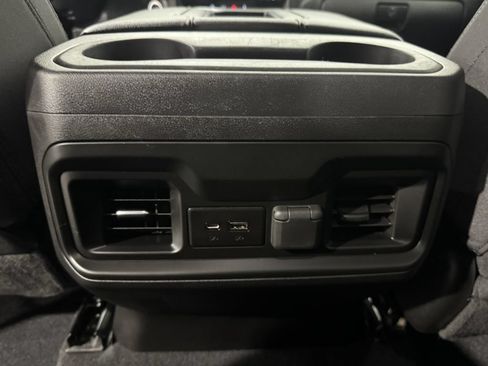 Used 2022 Chevrolet Silverado 1500 LT Trail Boss w/ Bed Protection Package AWD/4WD image 36