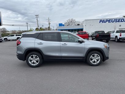 Used 2024 GMC Terrain SLE