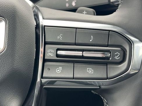 New 2025 GMC Acadia Elevation image 14