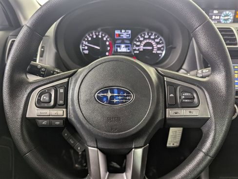 Used 2017 Subaru Forester 2.5i Premium AWD/4WD image 16