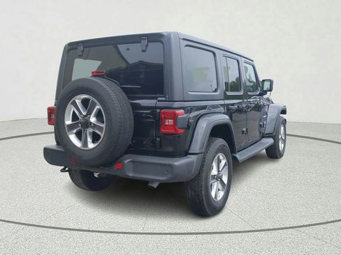 Used 2018 Jeep Wrangler Unlimited Sahara w/ Dual Top Group image 6