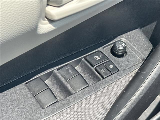 Used 2025 Toyota Corolla LE FWD image 19
