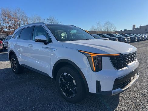 New 2026 Kia Sorento S w/ S Panoramic Sunroof Package AWD/4WD image 5