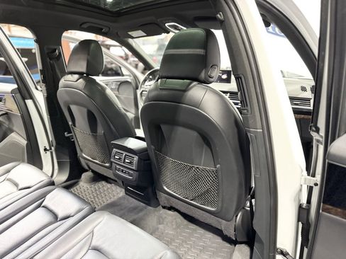 Used 2017 Audi Q7 3.0T Premium image 26