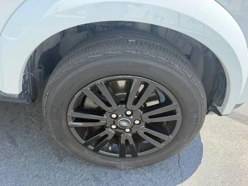 Used 2016 Land Rover LR4 HSE AWD/4WD image 35