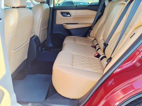 Used 2023 Nissan Rogue Platinum w/ Platinum Premium Package image 17