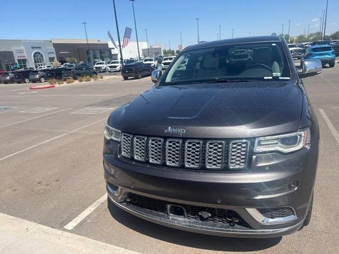 Used 2018 Jeep Grand Cherokee Summit AWD/4WD image 4