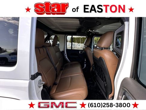 Used 2022 Jeep Wrangler Unlimited Rubicon 4xe w/ Cold Weather Group AWD/4WD image 14