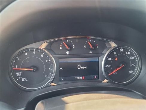 Used 2024 GMC Terrain SLT image 14