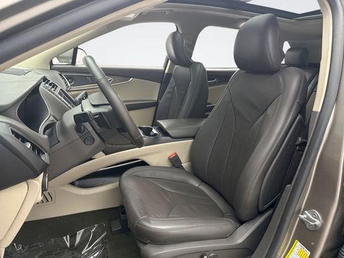 Used 2019 Lincoln Nautilus Reserve w/ Driver Assistance Package AWD/4WD image 11