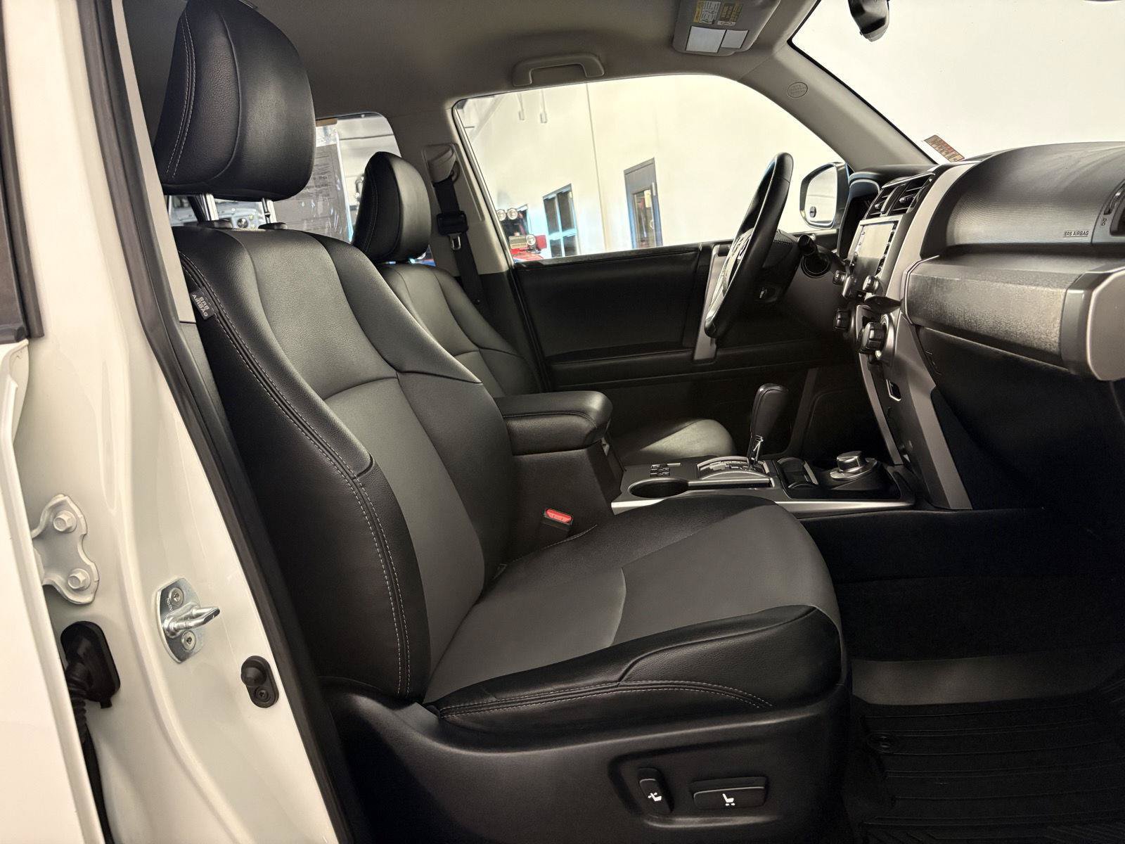 Used 2021 Toyota 4Runner SR5 Premium AWD/4WD image 56