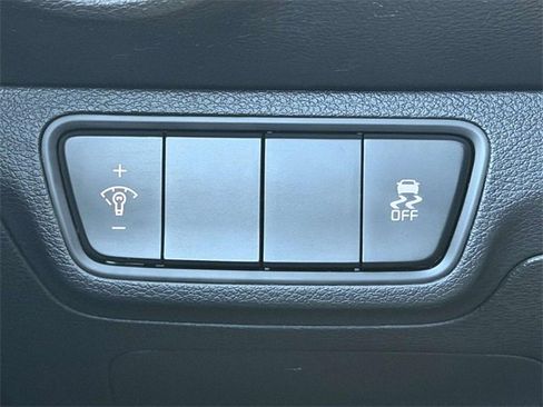 Used 2023 Kia Forte LXS image 8