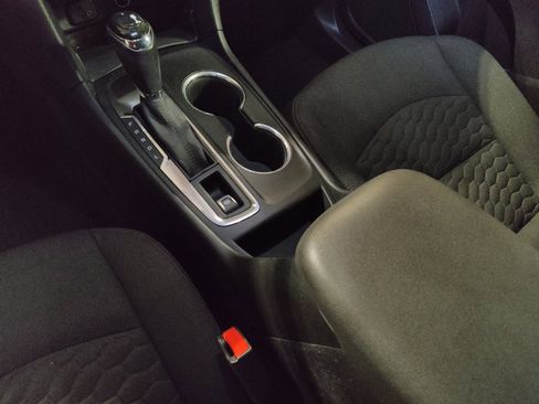 Used 2018 Chevrolet Equinox LT image 26