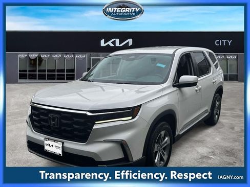 Used 2023 Honda Pilot EX-L image 4
