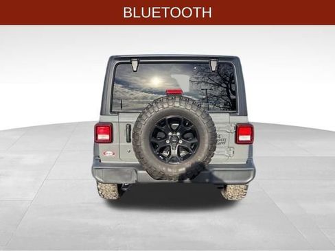 Used 2021 Jeep Wrangler Unlimited Willys image 6
