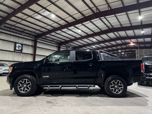 Used 2018 GMC Canyon All Terrain w/ All Terrain X Package AWD/4WD image 8