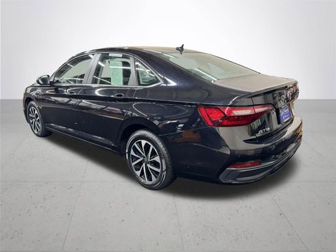 Used 2024 Volkswagen Jetta S FWD image 4