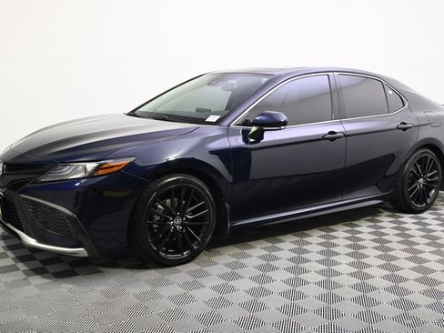 Used 2022 Toyota Camry XSE w/ Cold Weather Package FWD image 2