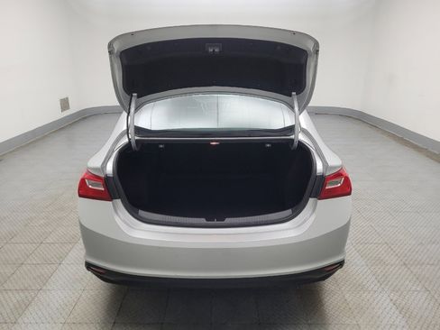 Used 2021 Chevrolet Malibu LS FWD image 29