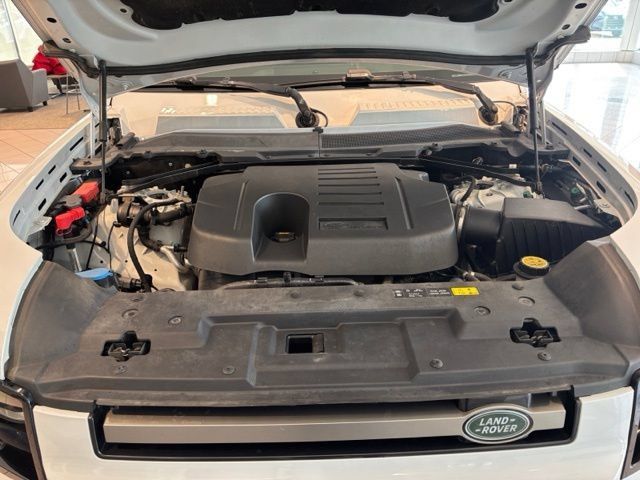 Used 2022 Land Rover Defender 110 X-Dynamic SE AWD/4WD image 27