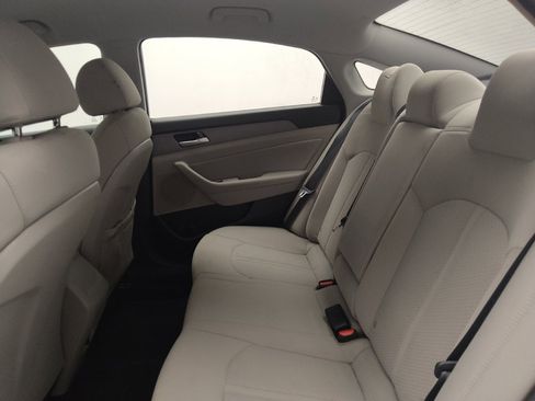 Used 2018 Hyundai Sonata SEL w/ Cargo Package FWD image 18