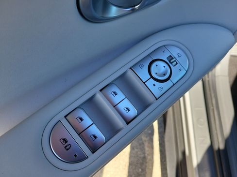 Used 2023 Hyundai Ioniq 5 SEL image 16