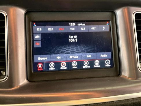 Used 2019 Dodge Charger SXT RWD image 30