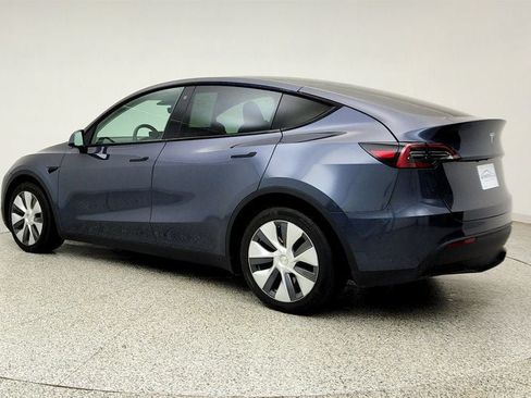 Used 2023 Tesla Model Y Long Range AWD/4WD image 7