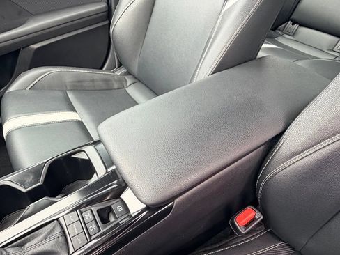 Used 2025 Toyota Camry SE FWD image 21