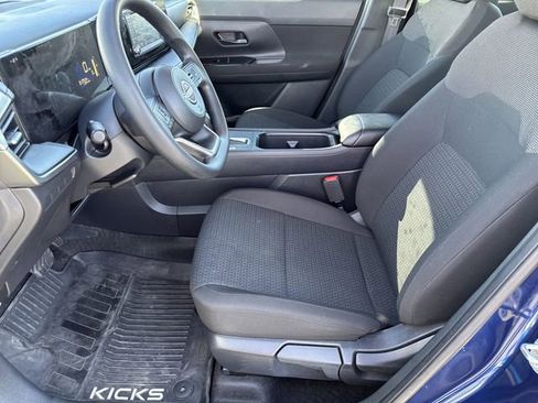 Certified 2025 Nissan Kicks S image 8