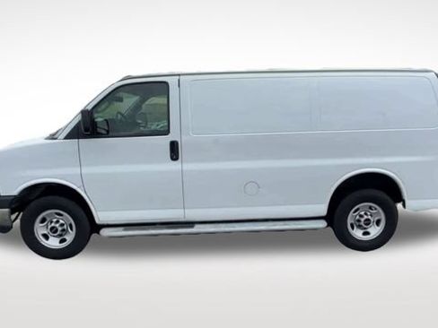 Used 2021 GMC Savana 2500 w/ Driver Convenience Package RWD image 5