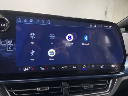 New 2026 Chevrolet Equinox EV LT image 16