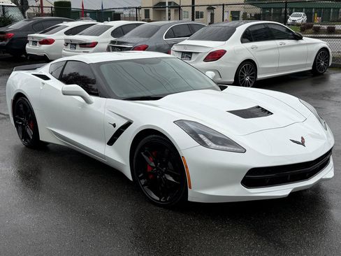 Used 2019 Chevrolet Corvette Stingray Coupe w/ Carbon Flash Badge Package image 24