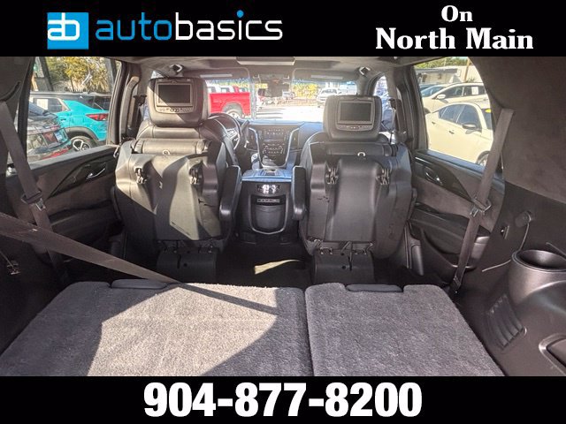 Used 2018 Cadillac Escalade Platinum RWD image 32