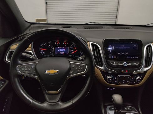 Used 2022 Chevrolet Equinox Premier AWD/4WD image 22